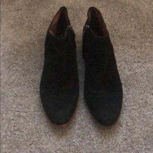 Sam Edelman booties black